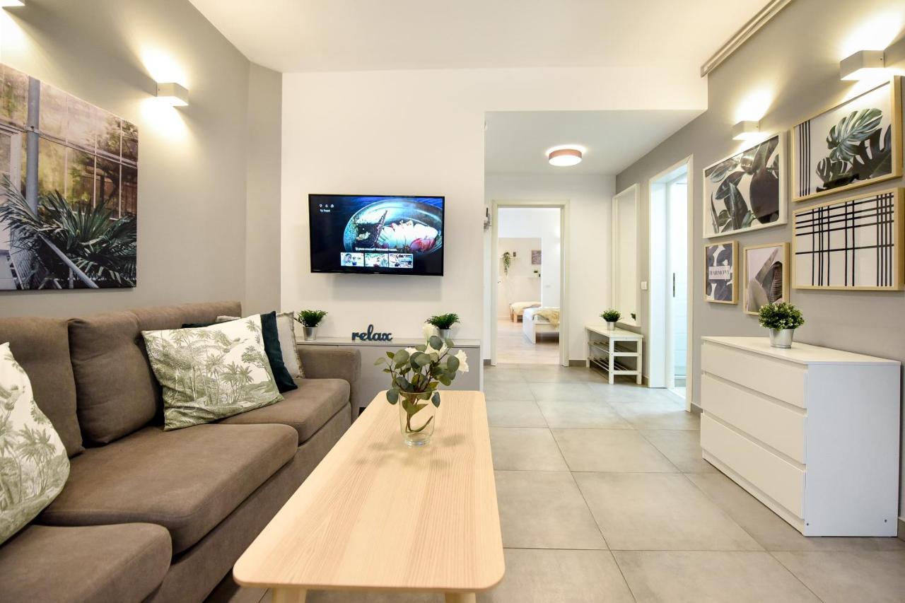 Spacious 1Br In The City Center - Amazing For Extended Stays Bucareste Exterior foto