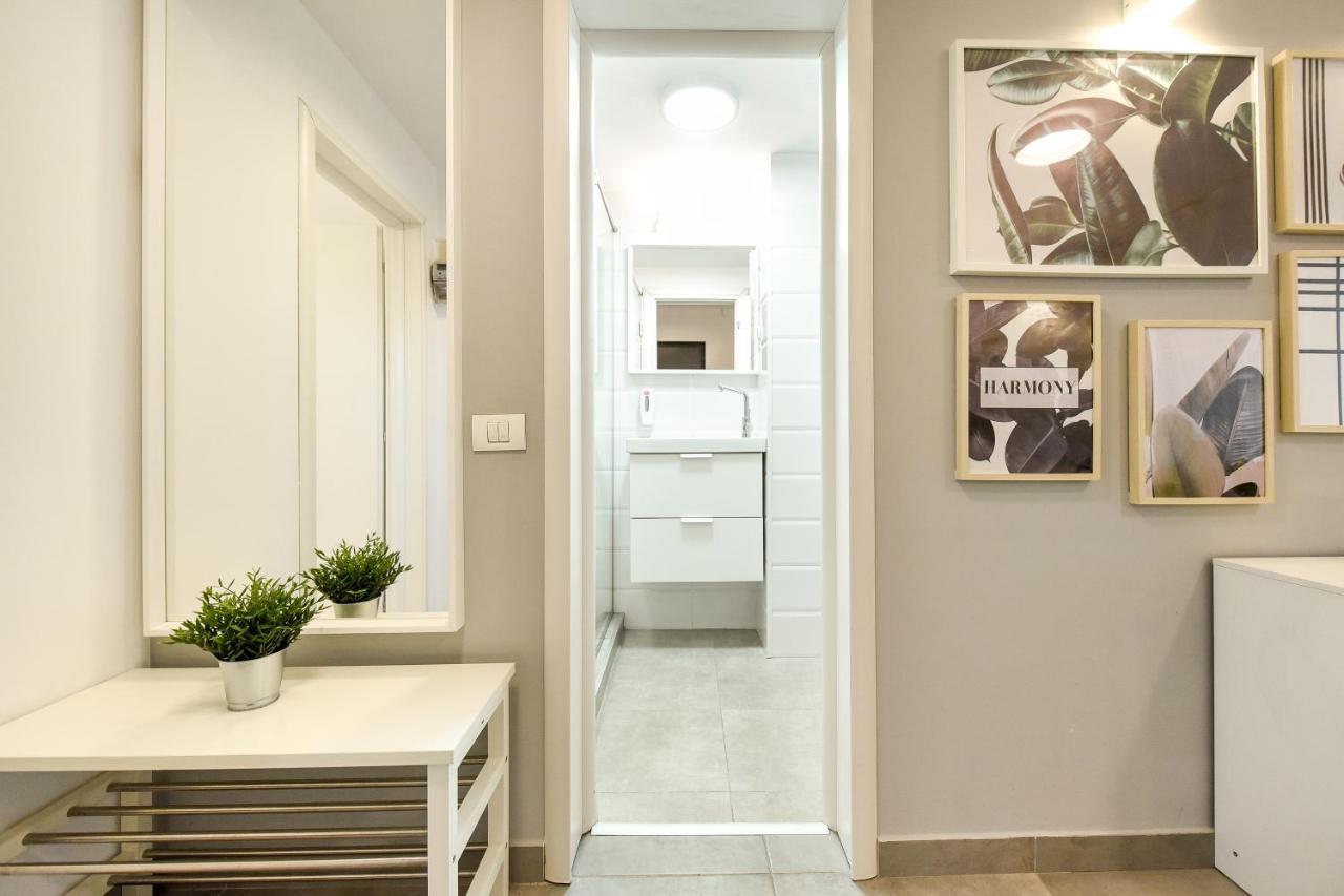 Spacious 1Br In The City Center - Amazing For Extended Stays Bucareste Exterior foto