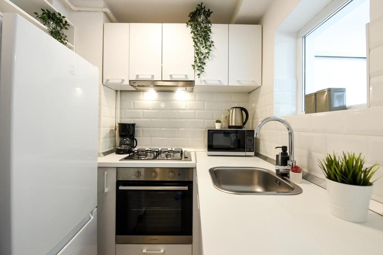 Spacious 1Br In The City Center - Amazing For Extended Stays Bucareste Exterior foto